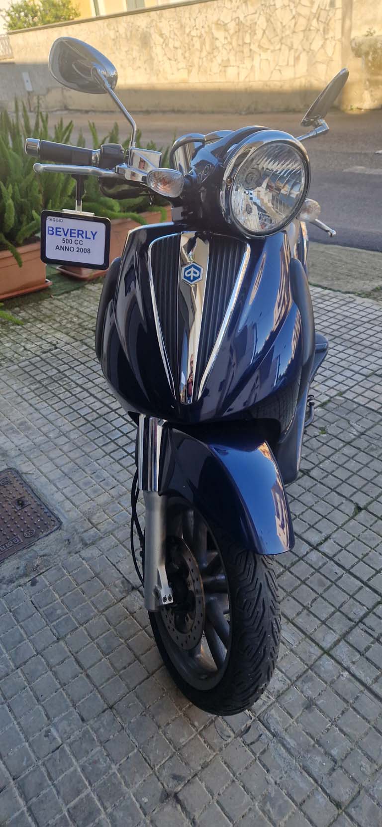 SCOOTER BEVERLY 500 CC