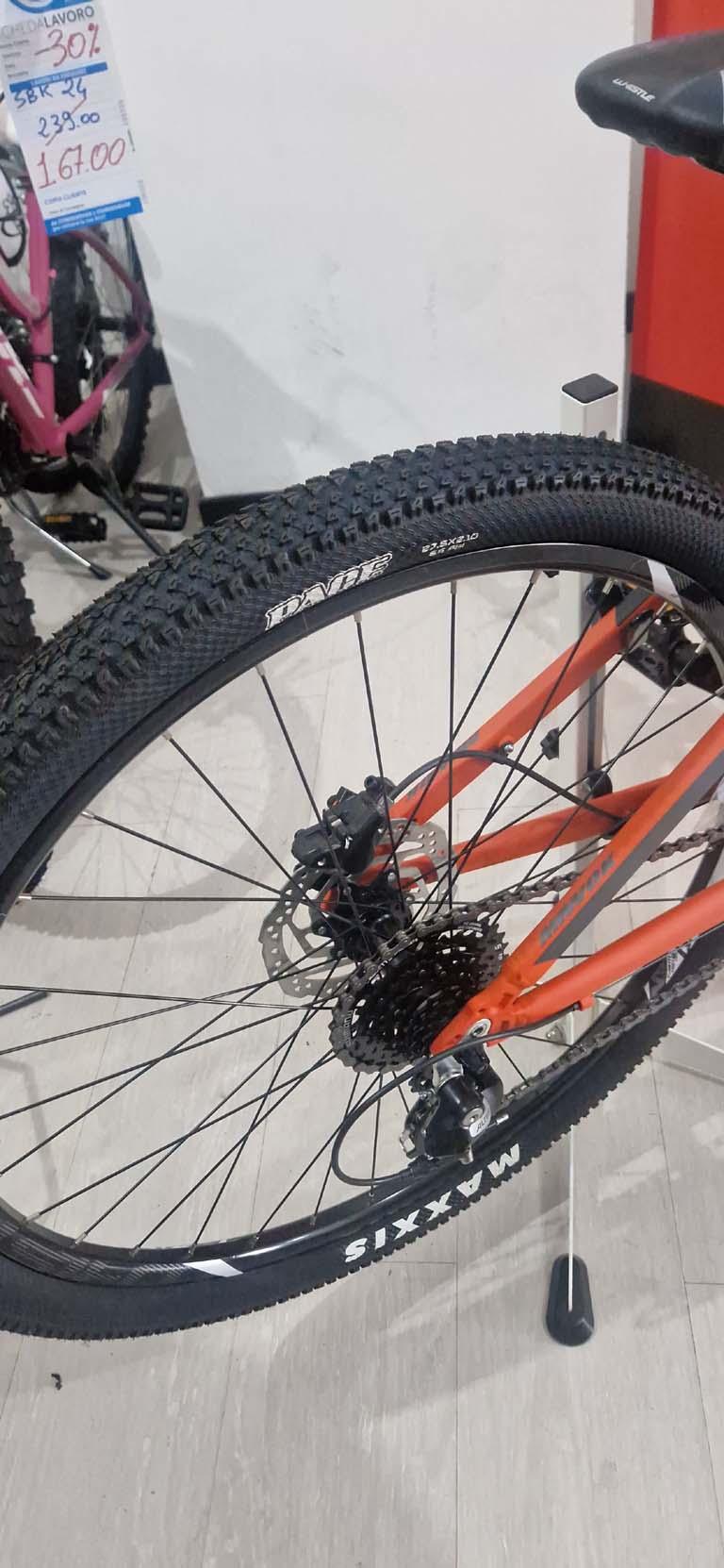 MTB  WHISTLE 27,5 XS